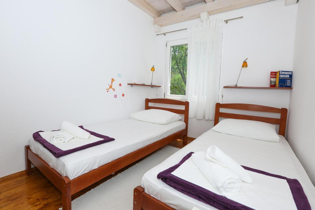 Spacious Apartment Lucia Prožura Εξωτερικό φωτογραφία