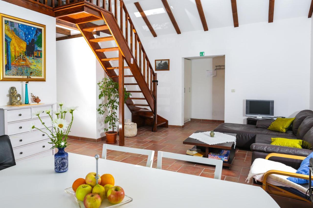 Spacious Apartment Lucia Prožura Εξωτερικό φωτογραφία